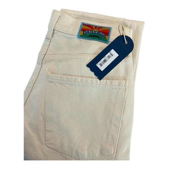 Daily Denim Hype by AG Jeans in Bone ButtonFly Classic Crop Jean Bull Denim 24 - Picture 7 of 15